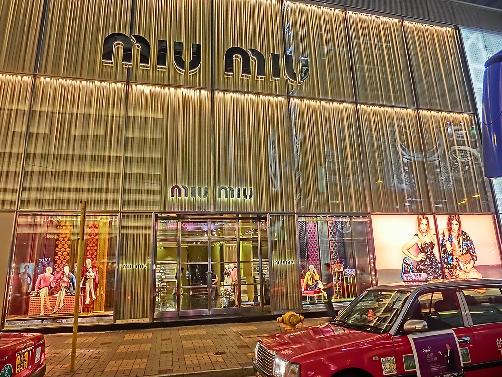 La Beau Bag di Miu Miu: quando il lusso riscrive le sue icone