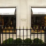 Bottega Veneta: un marchio storico che si rinnova. Dallo stile italiano ai modelli del KPop