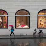 Valentino affida il settore occhialeria a Kering