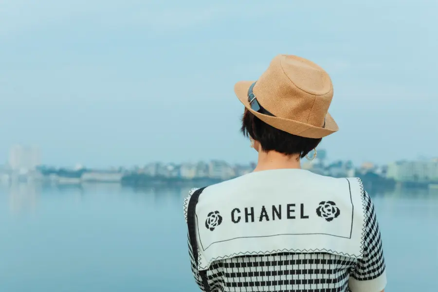 Chanel: storia e curiosità di un marchio che ha cambiato la moda