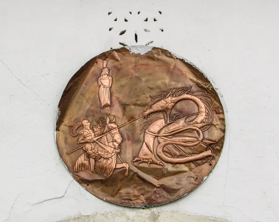 L’arte della glittica: intaglio sulle gemme tra storia e bellezza