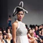 Sfilate più corte e calendari rivisti: la moda ridisegna i suoi tempi